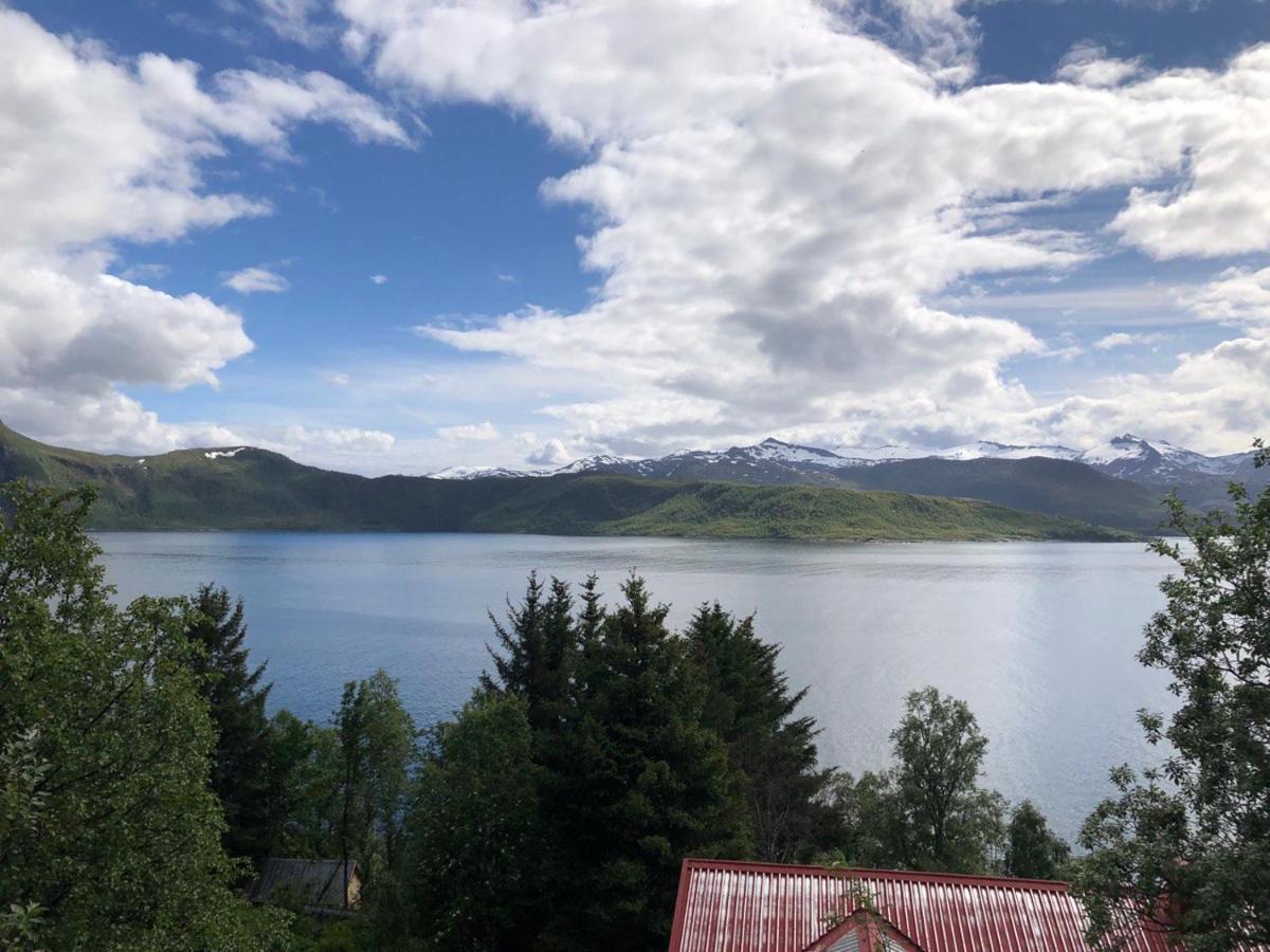 Hus Pa Bakken Apartment Skaland Bagian luar foto