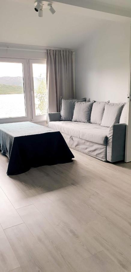 Hus Pa Bakken Apartment Skaland Bagian luar foto