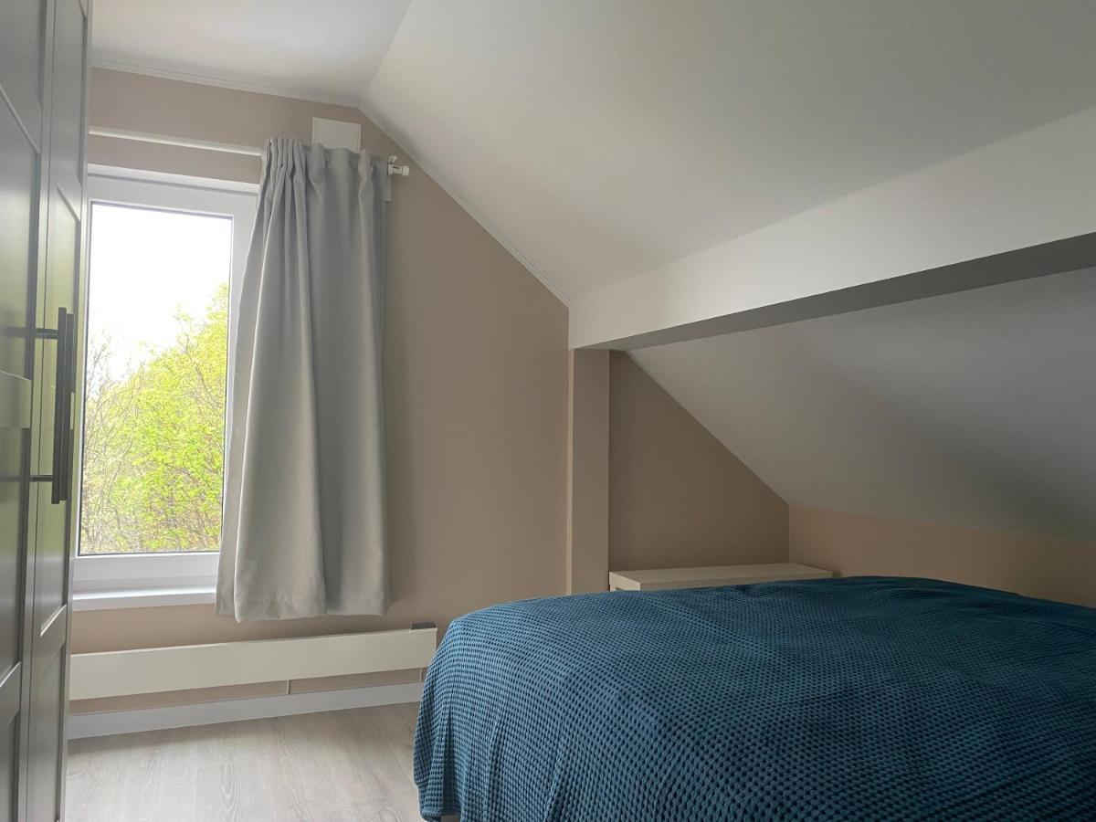 Hus Pa Bakken Apartment Skaland Bagian luar foto