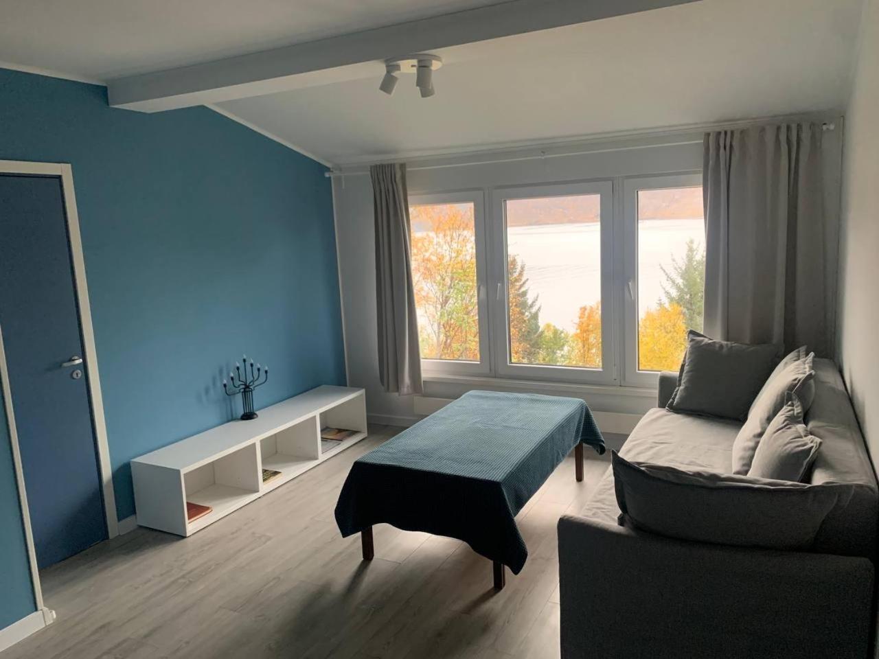 Hus Pa Bakken Apartment Skaland Bagian luar foto